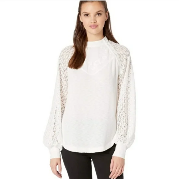 Free People lace and floral detailed thermal, size medium - Picture 4 of 12